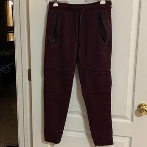 American Eagle men’s joggers